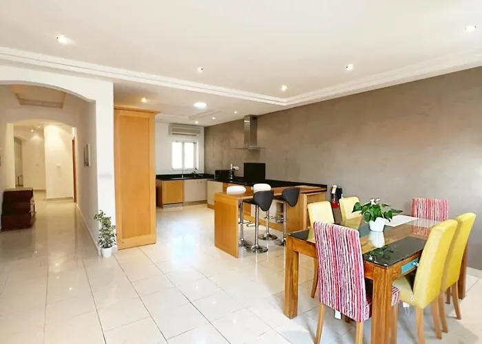 Spacious 4-Bedroom Apartment With Sea View