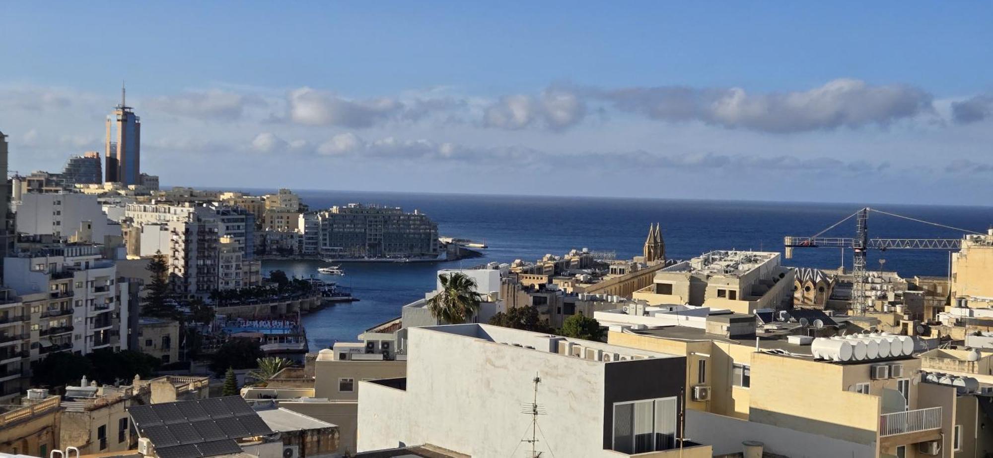 Appartamento Spacious 4-bedroom With Sea View